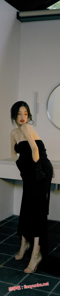 ���е����￴������Ұ������